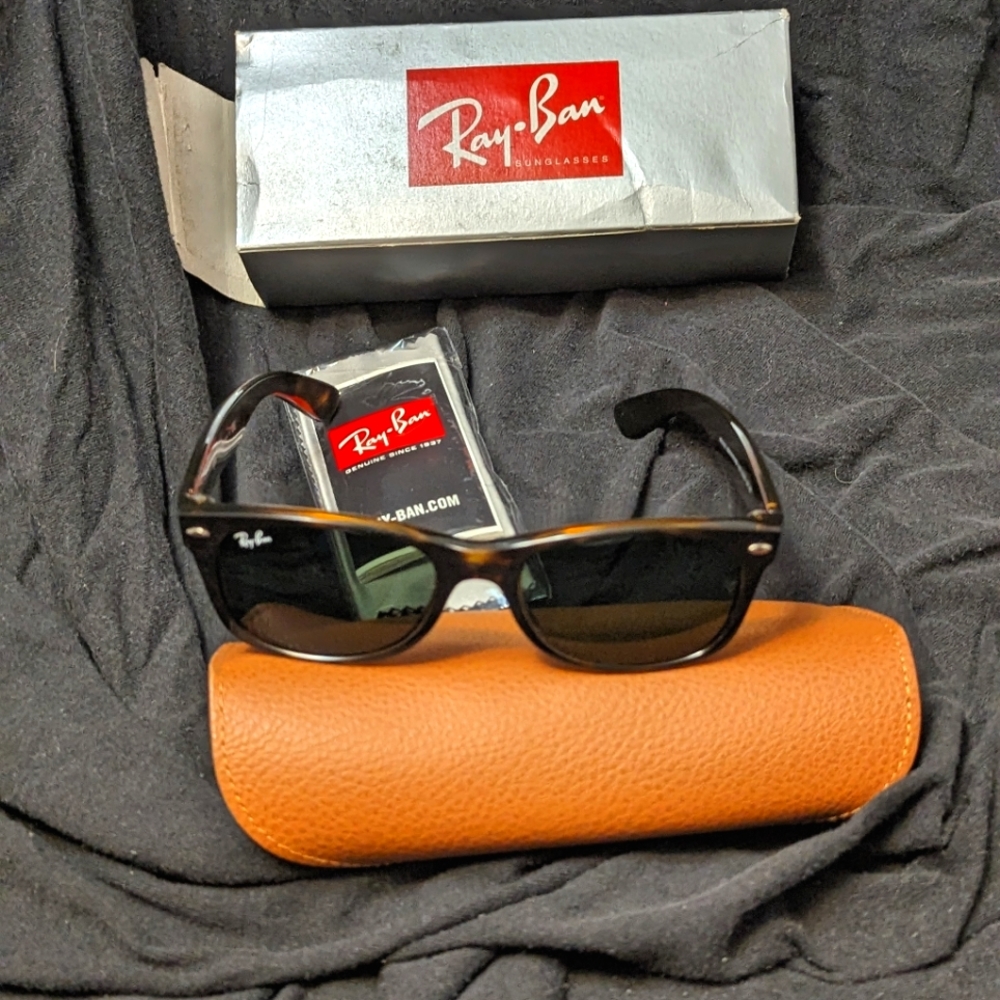 Ray-Ban sunglasses unisex